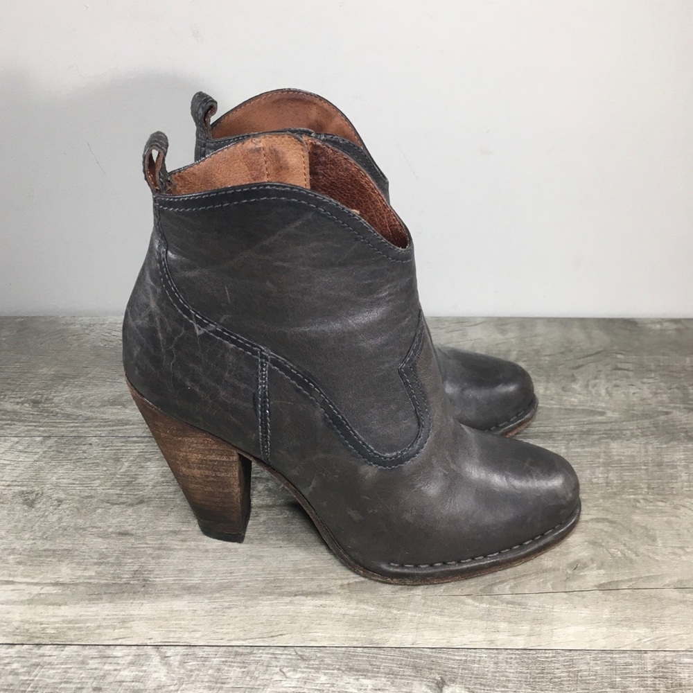 FRYE 70123 Madeline Short Moto Smoke Leather Women Western Bootie Boots Size 7.5